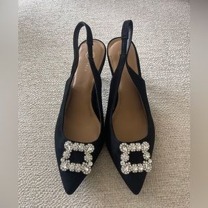 Cato Black Heels with Pearl Embellishment